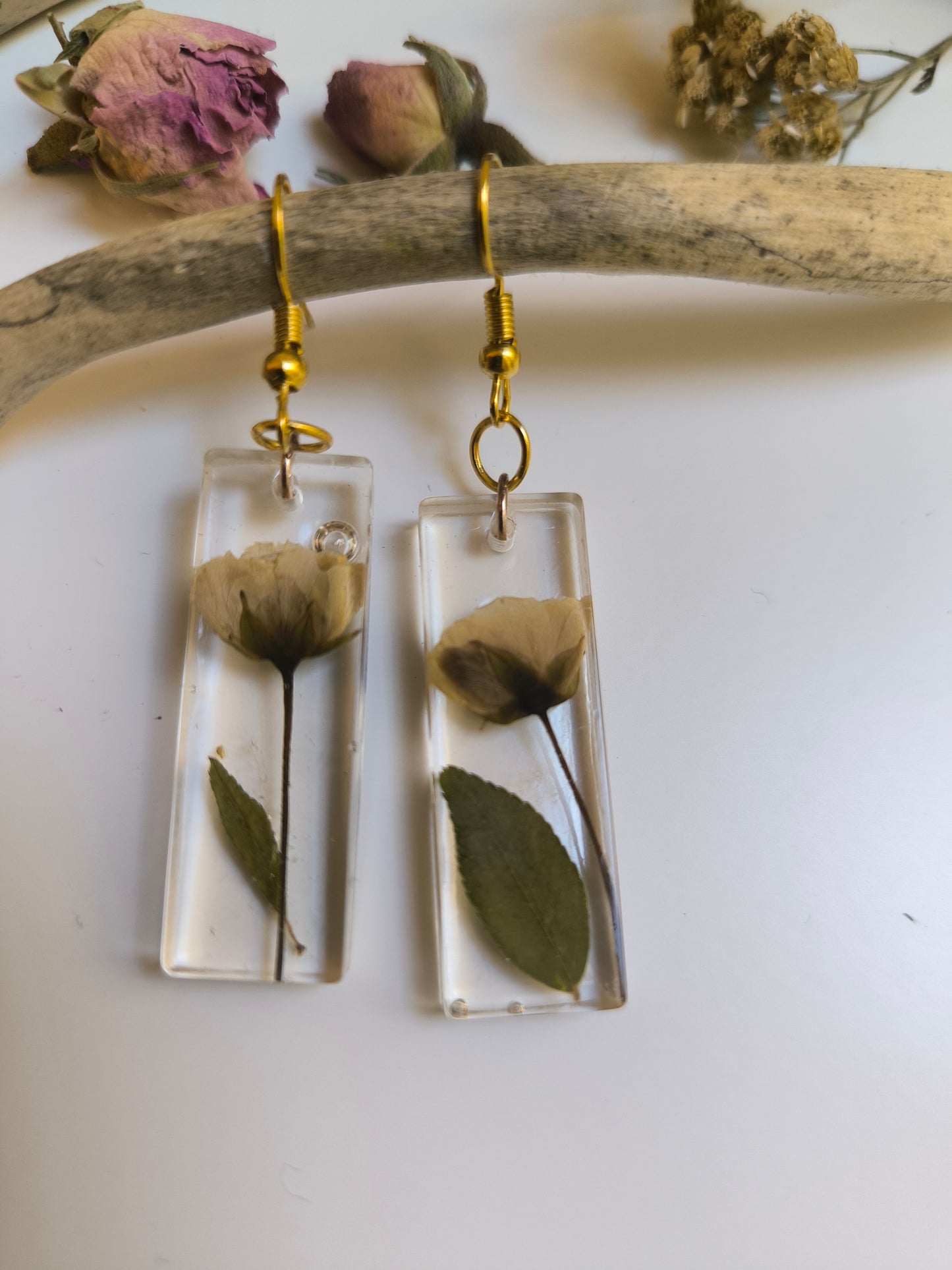 Orecchini botanici "Rose Bianche"