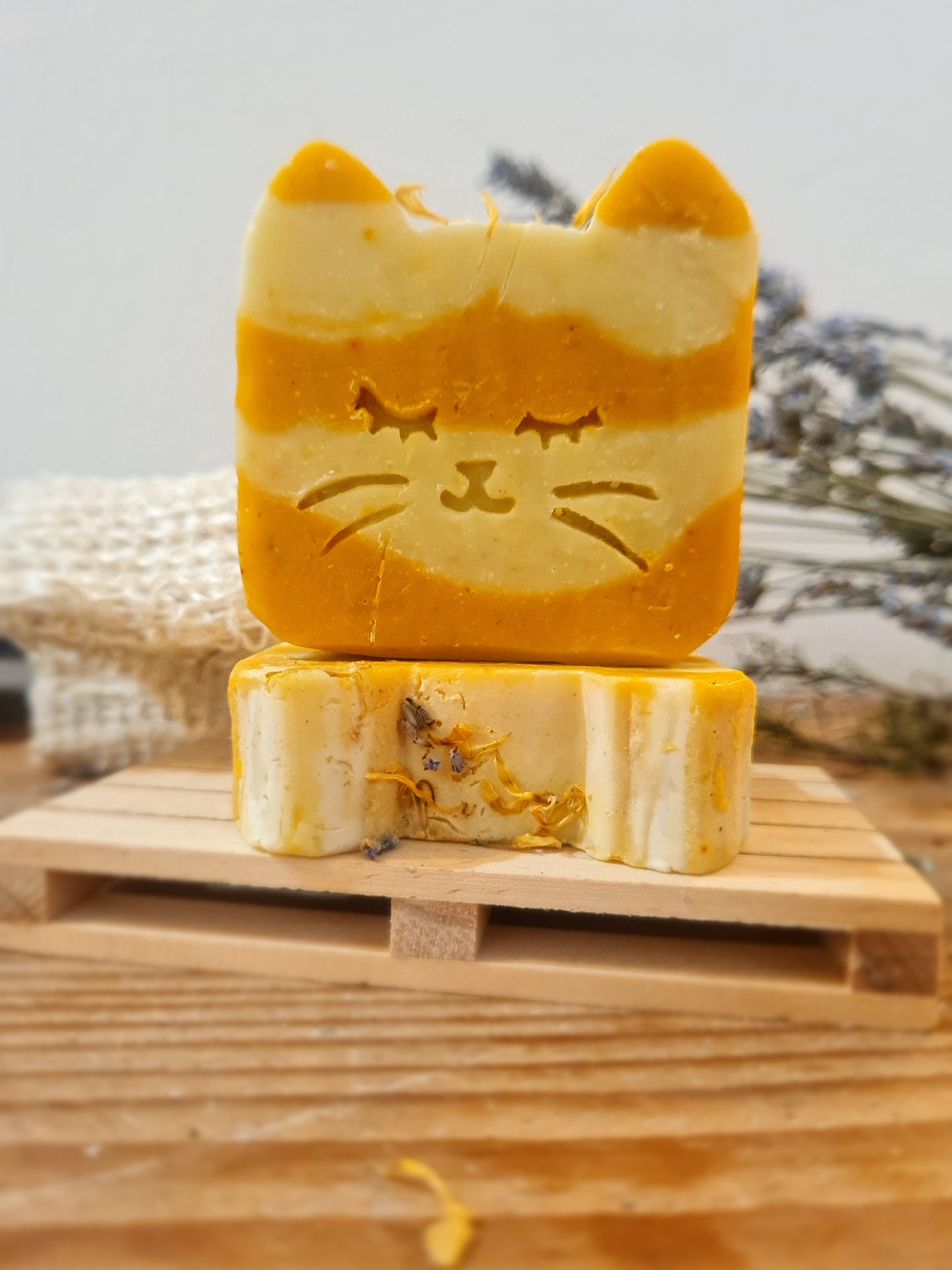 Jabón Gatito de Caléndula y Naranja