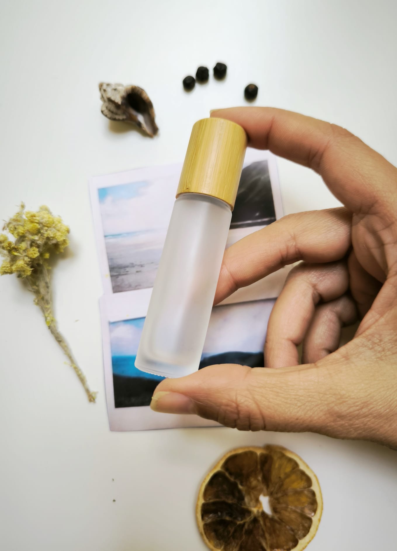 LABORATORIO CREATIVO: PROFUMI NATURALI CON GLI OLI ESSENZIALI