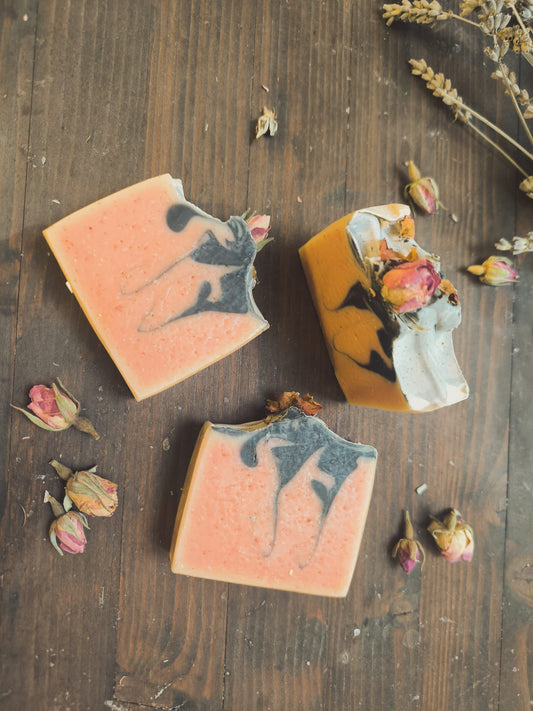 PODEROSA - Jabón Botánico Artesanal a la ROsa